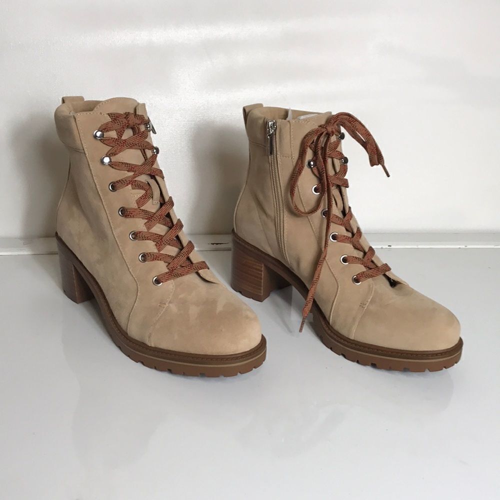 Vince Camuto Suede Leather Lace-Up Ankle Boots Size: 9.5W